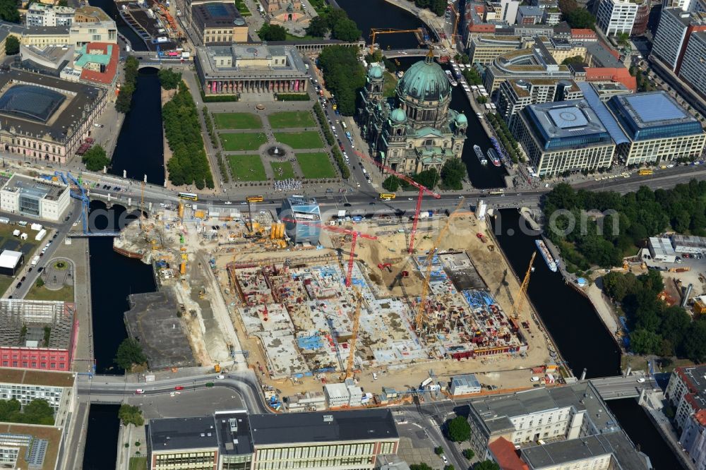 Aerial photograph Berlin - View of the construction site for the new building the largest and most important cultural construction of the Federal Republic, the building of the Humboldt Forum in the form of the Berlin Palace