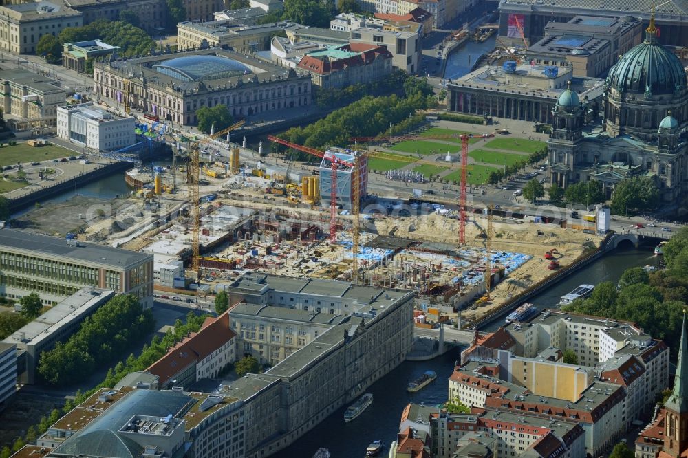 Aerial image Berlin - View of the construction site for the new building the largest and most important cultural construction of the Federal Republic, the building of the Humboldt Forum in the form of the Berlin Palace