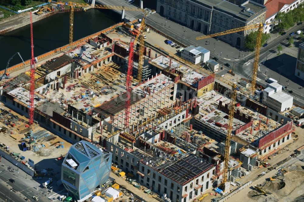 Berlin from above - View of the construction site for the new building the largest and most important cultural construction of the Federal Republic, the building of the Humboldt Forum in the form of the Berlin Palace