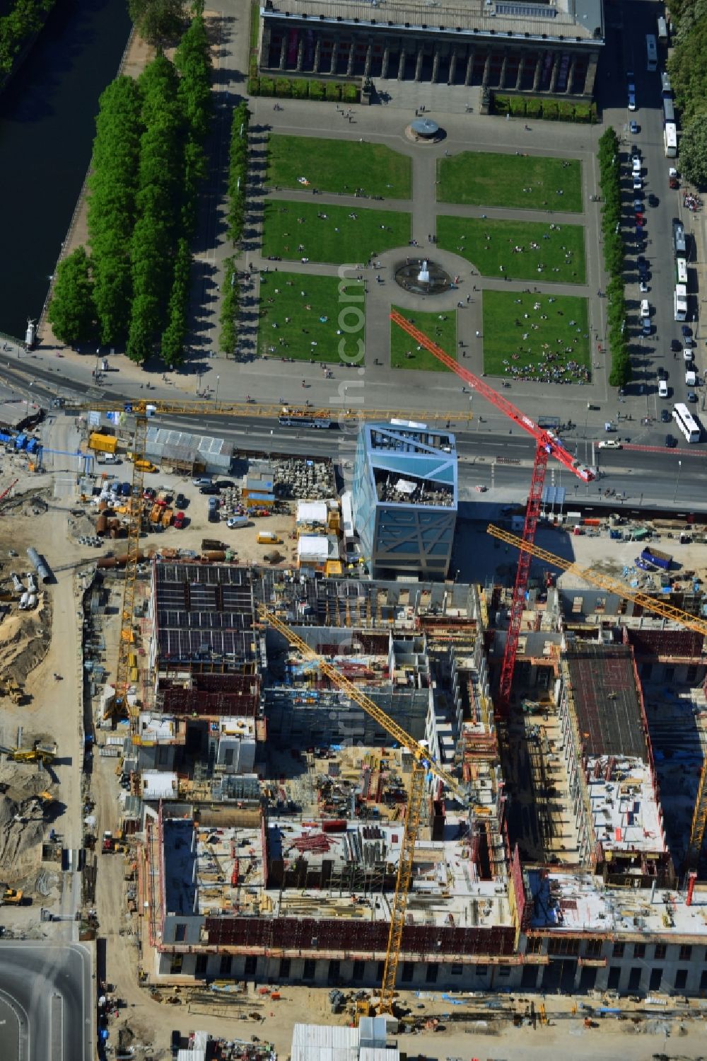 Aerial image Berlin - View of the construction site for the new building the largest and most important cultural construction of the Federal Republic, the building of the Humboldt Forum in the form of the Berlin Palace