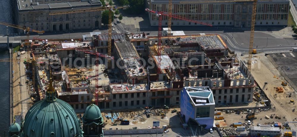 Aerial photograph Berlin - View of the construction site for the new building the largest and most important cultural construction of the Federal Republic, the building of the Humboldt Forum in the form of the Berlin Palace