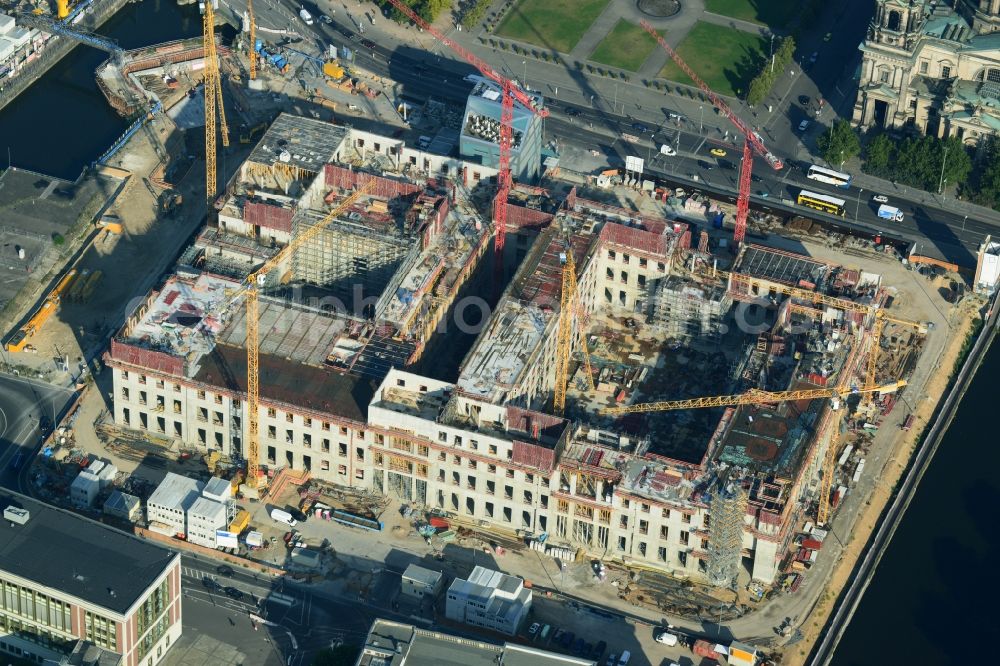 Aerial photograph Berlin - View of the construction site for the new building the largest and most important cultural construction of the Federal Republic, the building of the Humboldt Forum in the form of the Berlin Palace