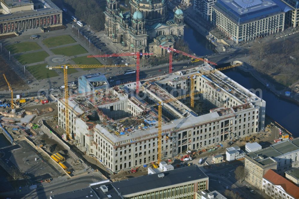 Aerial image Berlin - View of the construction site for the new building the largest and most important cultural construction of the Federal Republic, the building of the Humboldt Forum in the form of the Berlin Palace