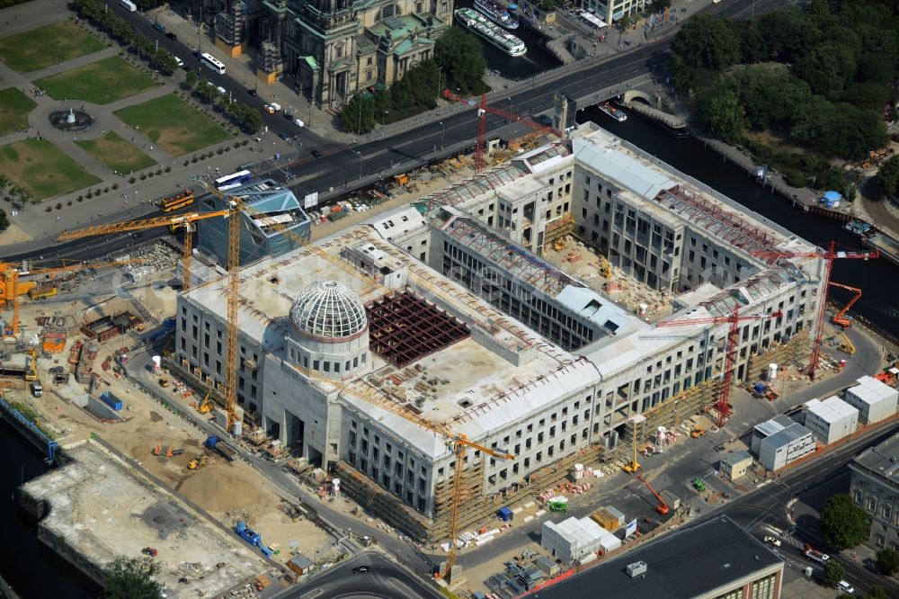 Aerial image Berlin - View of the construction site for the new building the largest and most important cultural construction of the Federal Republic, the building of the Humboldt Forum in the form of the Berlin Palace