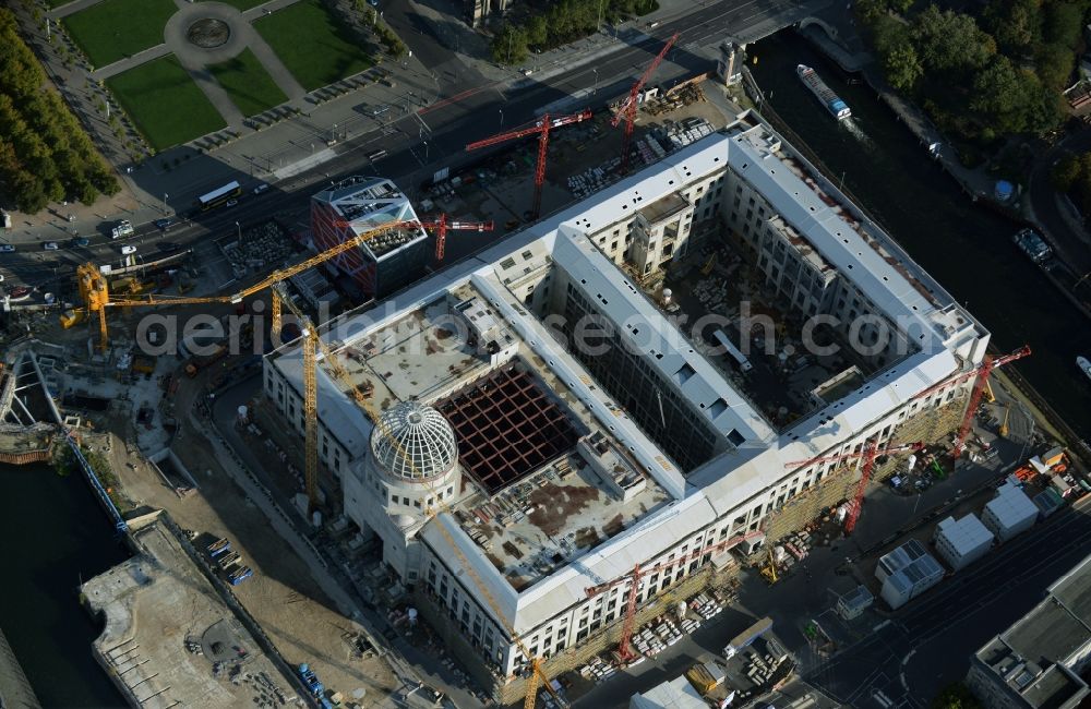 Aerial image Berlin - View of the construction site for the new building the largest and most important cultural construction of the Federal Republic, the building of the Humboldt Forum in the form of the Berlin Palace