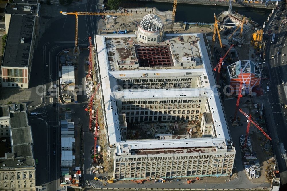 Aerial image Berlin - View of the construction site for the new building the largest and most important cultural construction of the Federal Republic, the building of the Humboldt Forum in the form of the Berlin Palace