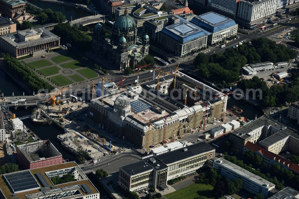 Aerial image Berlin - View of the construction site for the new building the largest and most important cultural construction of the Federal Republic, the building of the Humboldt Forum in the form of the Berlin Palace