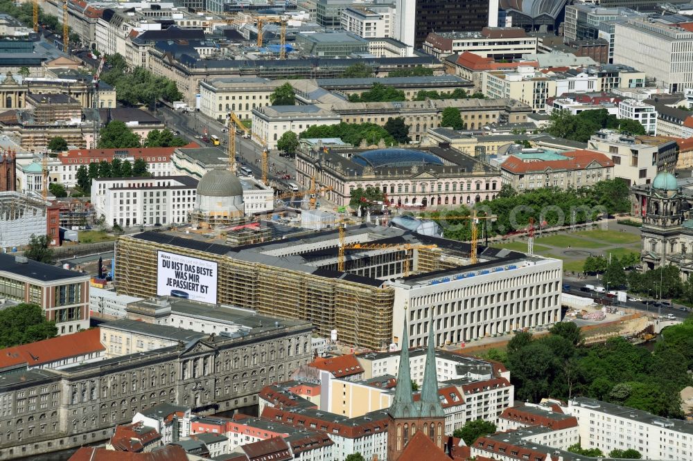 Aerial photograph Berlin - Construction site for the new building the largest and most important cultural construction of the Federal Republic, the building of the Humboldt Forum in the form of the Berlin Palace