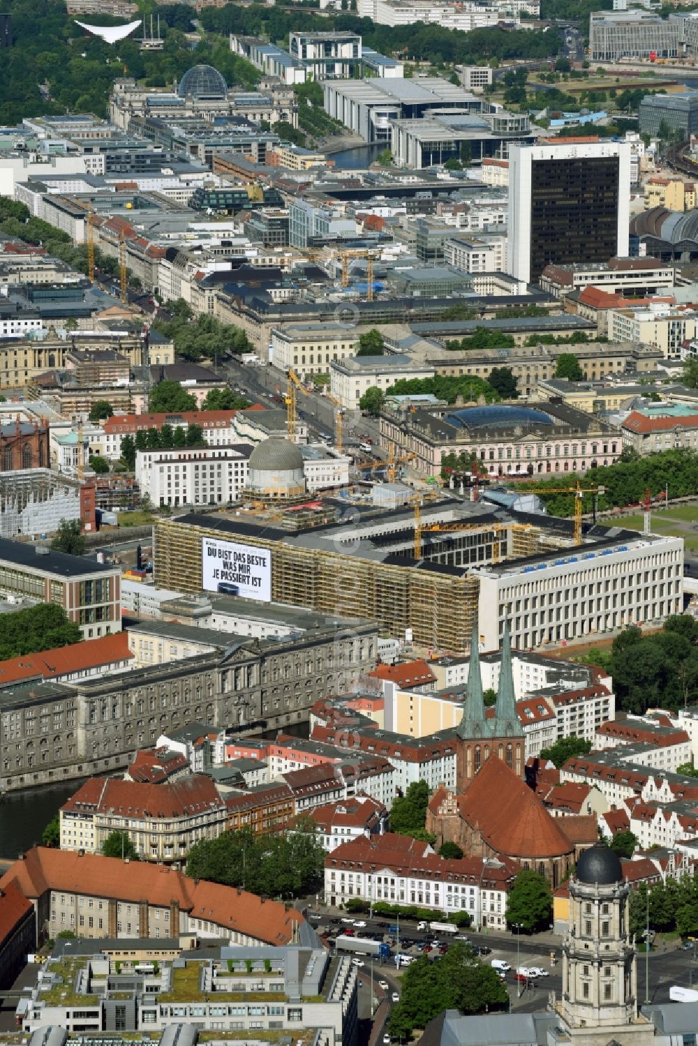 Aerial image Berlin - Construction site for the new building the largest and most important cultural construction of the Federal Republic, the building of the Humboldt Forum in the form of the Berlin Palace