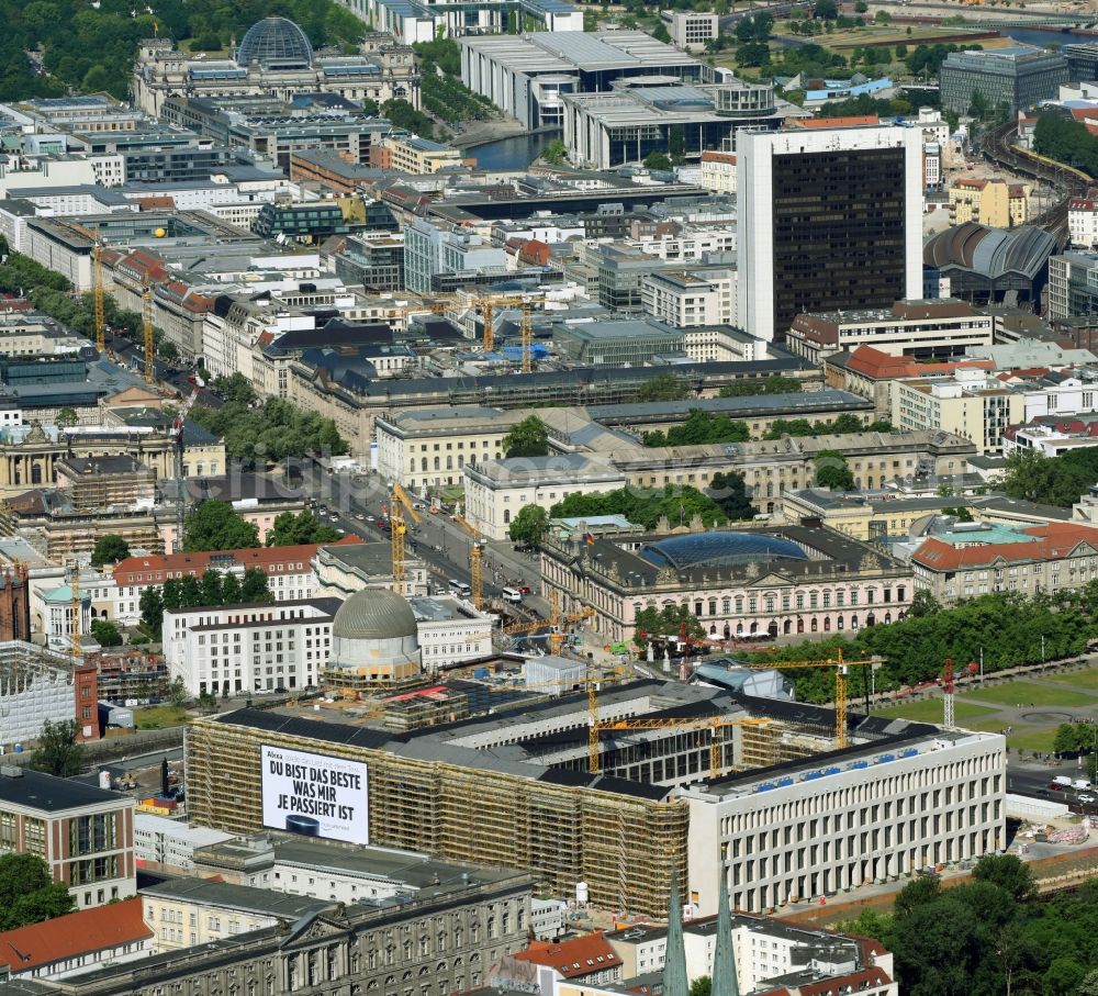 Berlin from above - Construction site for the new building the largest and most important cultural construction of the Federal Republic, the building of the Humboldt Forum in the form of the Berlin Palace