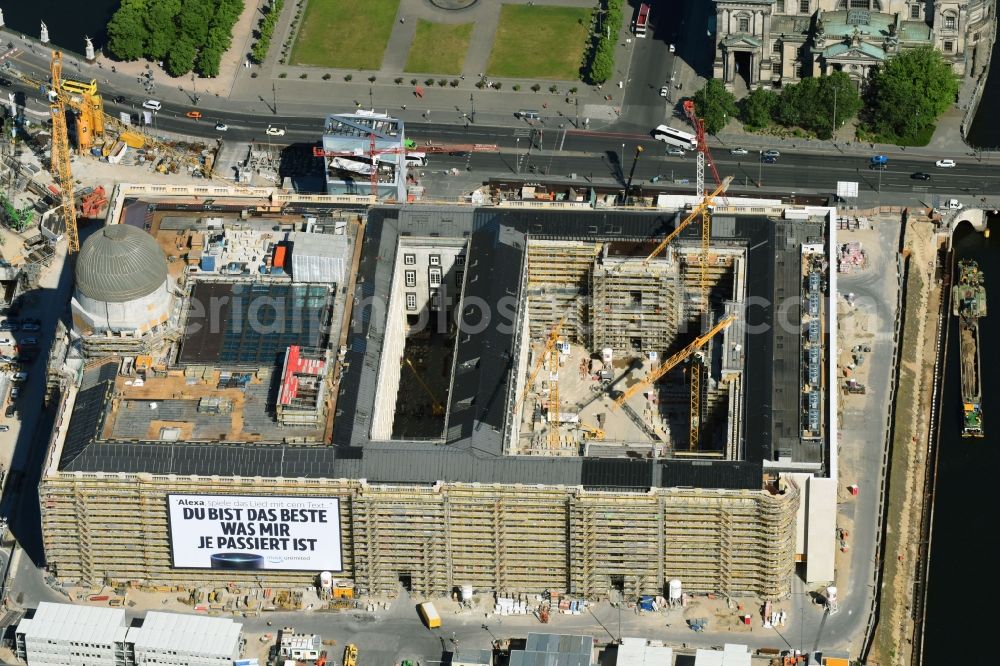 Aerial image Berlin - Construction site for the new building the largest and most important cultural construction of the Federal Republic, the building of the Humboldt Forum in the form of the Berlin Palace