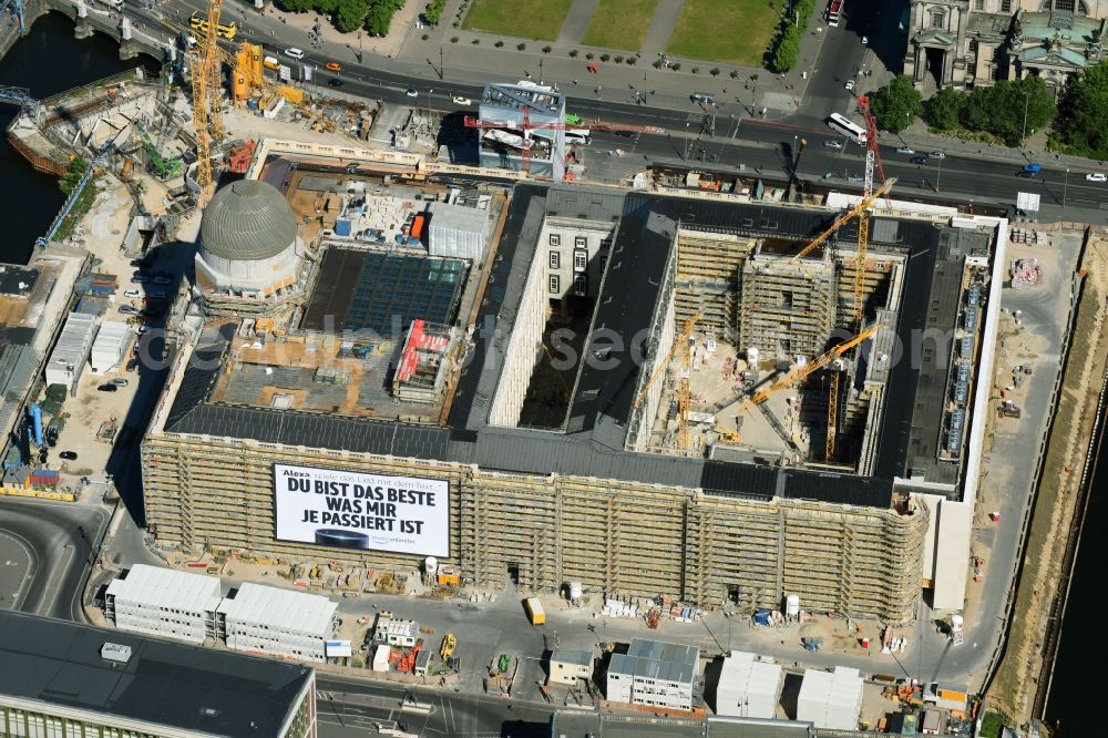 Aerial photograph Berlin - Construction site for the new building the largest and most important cultural construction of the Federal Republic, the building of the Humboldt Forum in the form of the Berlin Palace