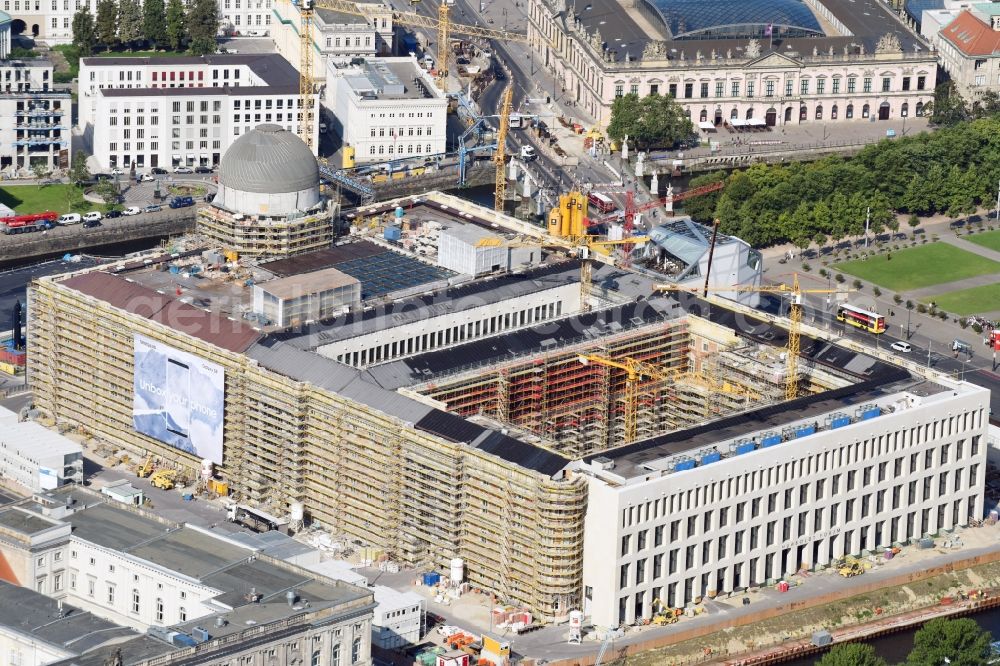 Aerial photograph Berlin - Construction site for the new building the largest and most important cultural construction of the Federal Republic, the building of the Humboldt Forum in the form of the Berlin Palace