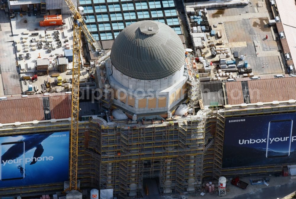 Berlin from the bird's eye view: Construction site for the new building the largest and most important cultural construction of the Federal Republic, the building of the Humboldt Forum in the form of the Berlin Palace