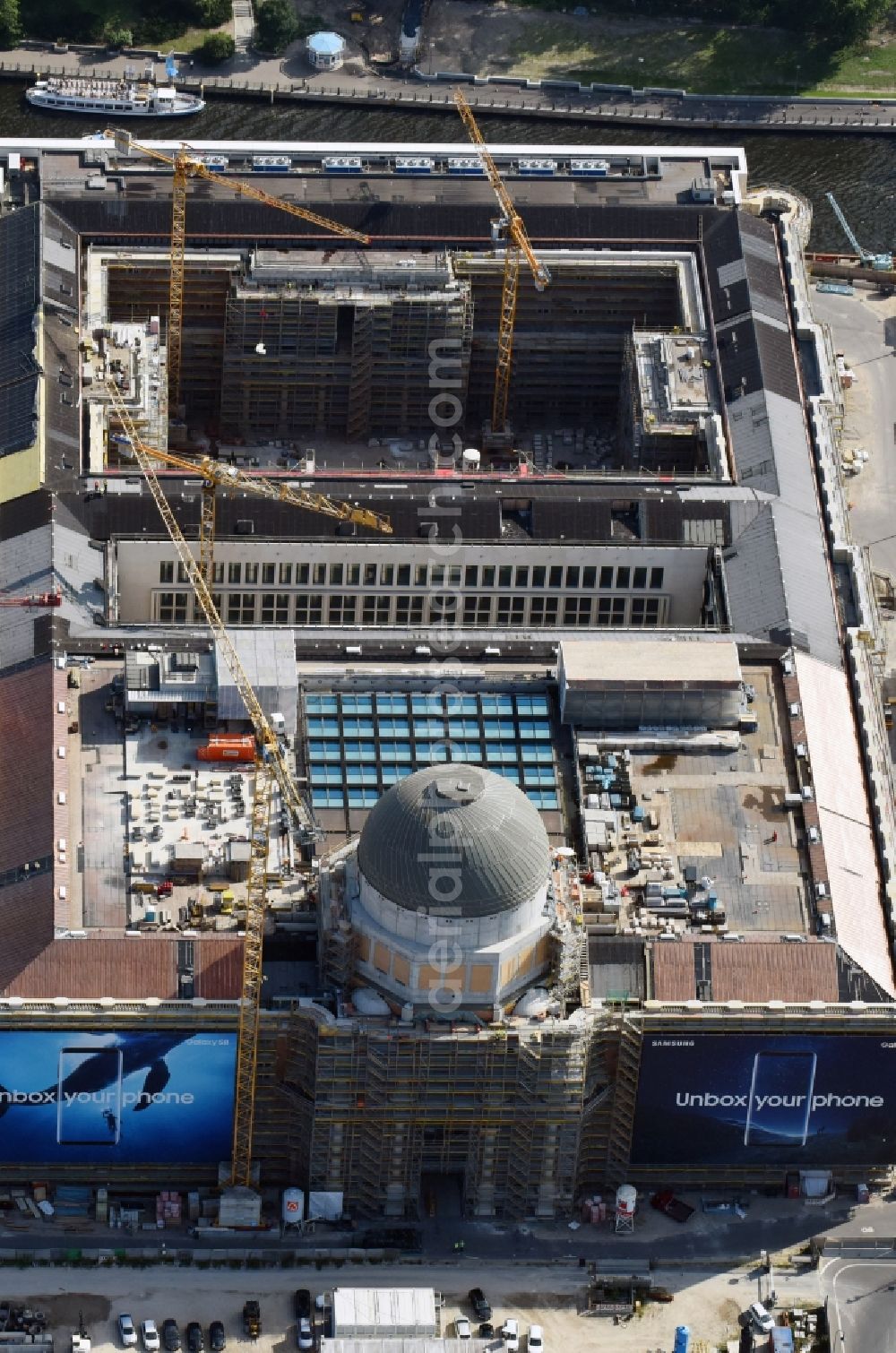 Aerial image Berlin - Construction site for the new building the largest and most important cultural construction of the Federal Republic, the building of the Humboldt Forum in the form of the Berlin Palace