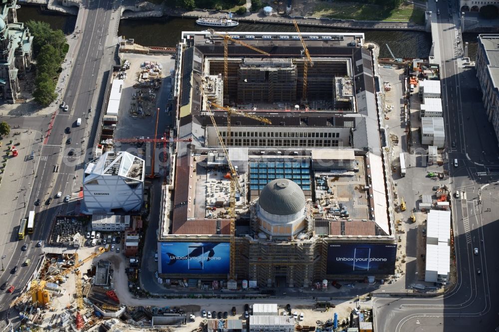 Aerial photograph Berlin - Construction site for the new building the largest and most important cultural construction of the Federal Republic, the building of the Humboldt Forum in the form of the Berlin Palace