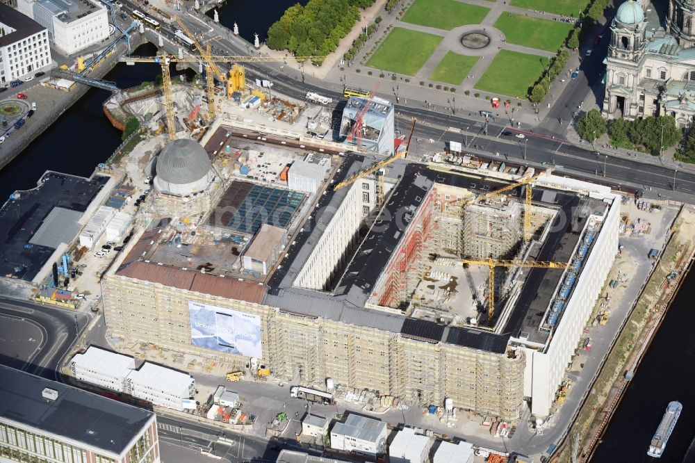 Aerial image Berlin - Construction site for the new building the largest and most important cultural construction of the Federal Republic, the building of the Humboldt Forum in the form of the Berlin Palace