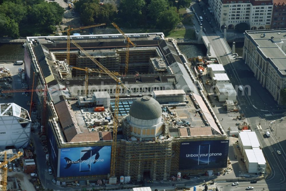 Aerial image Berlin - Construction site for the new building the largest and most important cultural construction of the Federal Republic, the building of the Humboldt Forum in the form of the Berlin Palace