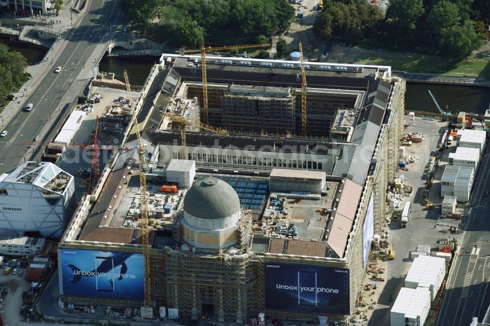 Aerial photograph Berlin - Construction site for the new building the largest and most important cultural construction of the Federal Republic, the building of the Humboldt Forum in the form of the Berlin Palace