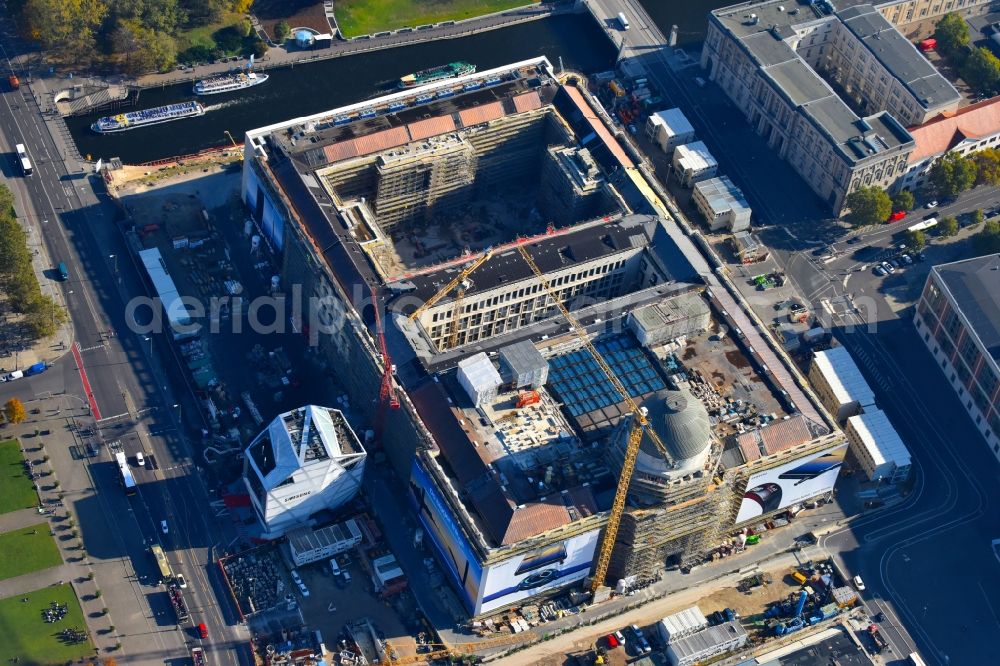 Aerial photograph Berlin - Construction site for the new building the largest and most important cultural construction of the Federal Republic, the building of the Humboldt Forum in the form of the Berlin Palace