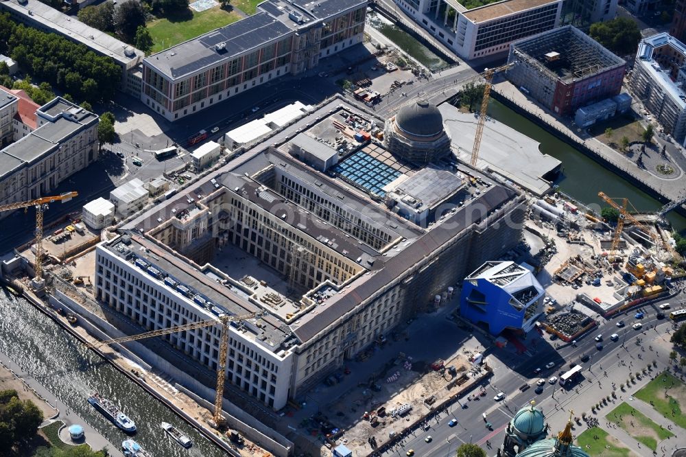 Aerial image Berlin - Construction site for the new building the largest and most important cultural construction of the Federal Republic, the building of the Humboldt Forum in the form of the Berlin Palace