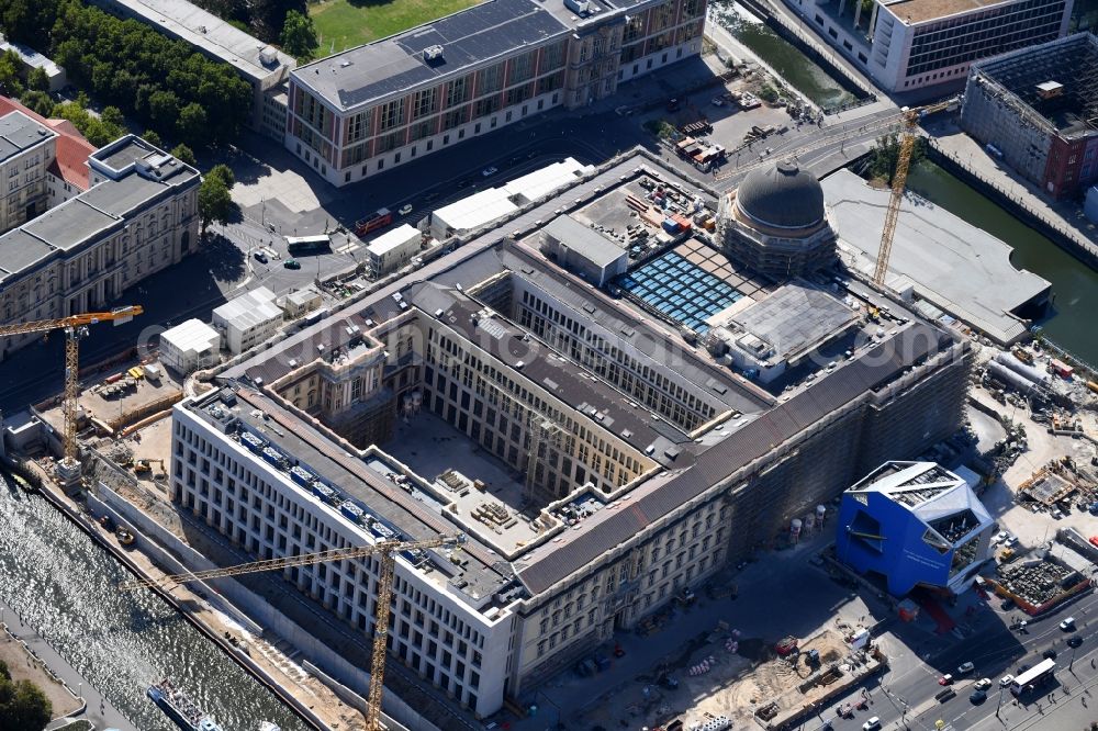 Aerial photograph Berlin - Construction site for the new building the largest and most important cultural construction of the Federal Republic, the building of the Humboldt Forum in the form of the Berlin Palace