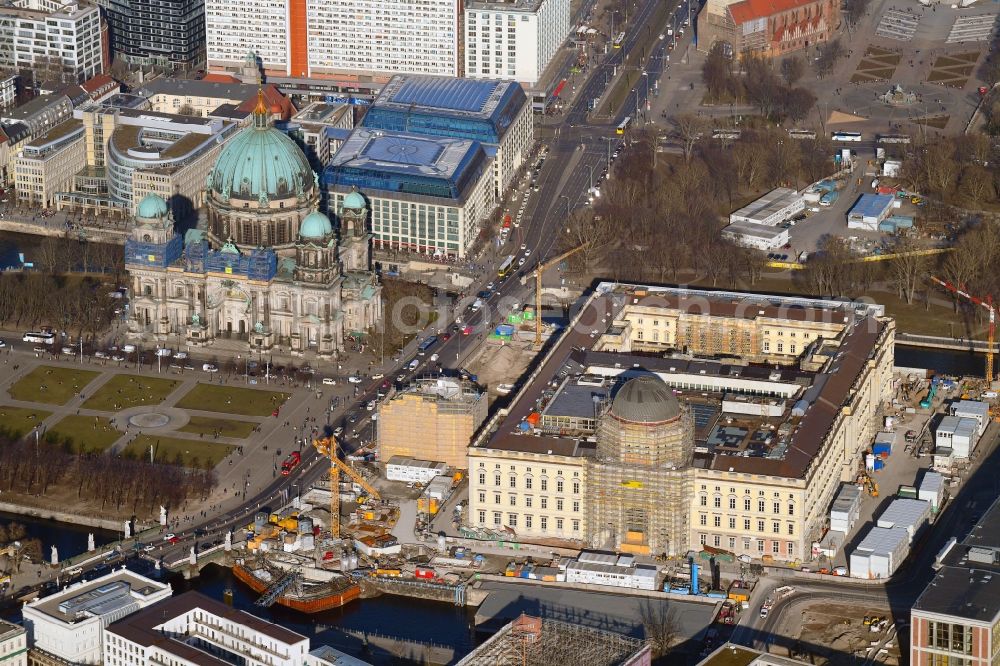 Aerial photograph Berlin - Construction site for the new building the largest and most important cultural construction of the Federal Republic, the building of the Humboldt Forum in the form of the Berlin Palace