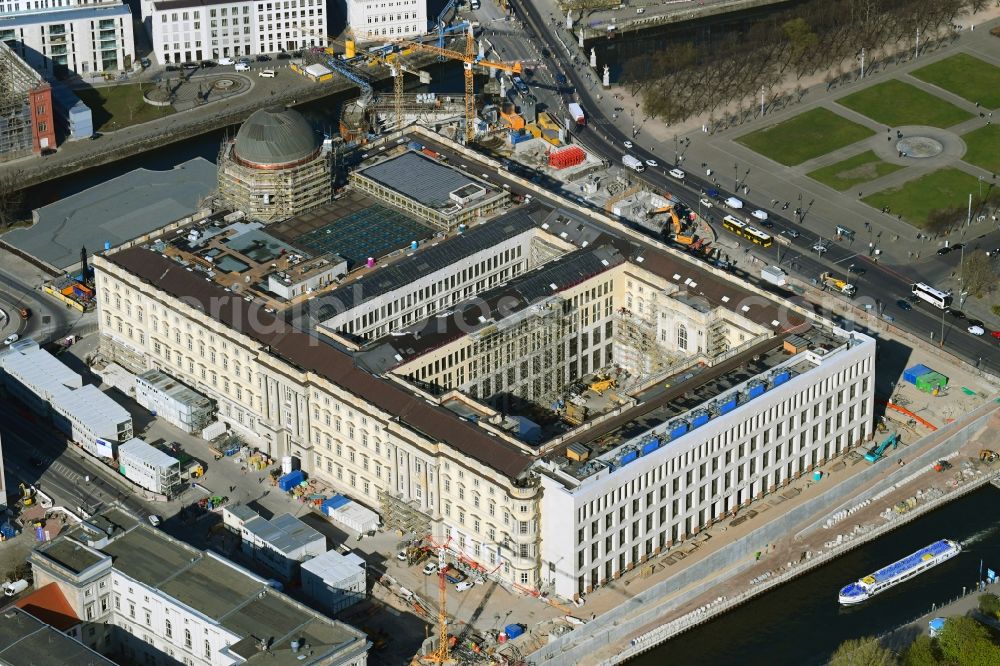 Aerial image Berlin - Construction site for the new building the largest and most important cultural construction of the Federal Republic, the building of the Humboldt Forum in the form of the Berlin Palace