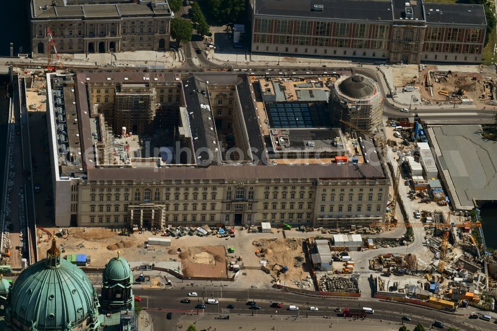 Aerial image Berlin - Construction site for the new building the largest and most important cultural construction of the Federal Republic, the building of the Humboldt Forum in the form of the Berlin Palace