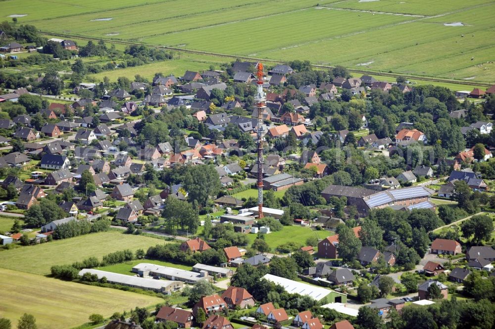 Aerial photograph Garding - Blick auf den Umsetzer/ Sendemast Garding auch bekannt als Fernsehsender Eiderstedt. Die Sanierungsarbeiten wurden ausgeführt durch die Firma Werner Diener GmbH & Co. Industrieanstrich KG. Restoration works on the broadcasting tower / transmitter mast Garding.