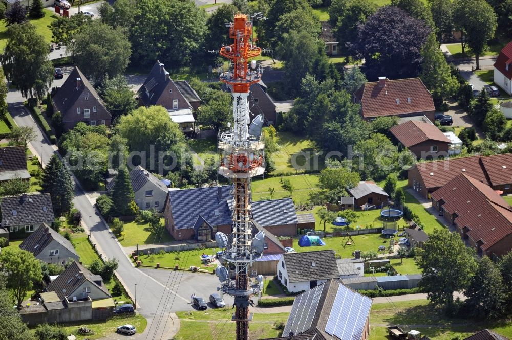 Aerial image Garding - Blick auf den Umsetzer/ Sendemast Garding auch bekannt als Fernsehsender Eiderstedt. Die Sanierungsarbeiten wurden ausgeführt durch die Firma Werner Diener GmbH & Co. Industrieanstrich KG. Restoration works on the broadcasting tower / transmitter mast Garding.