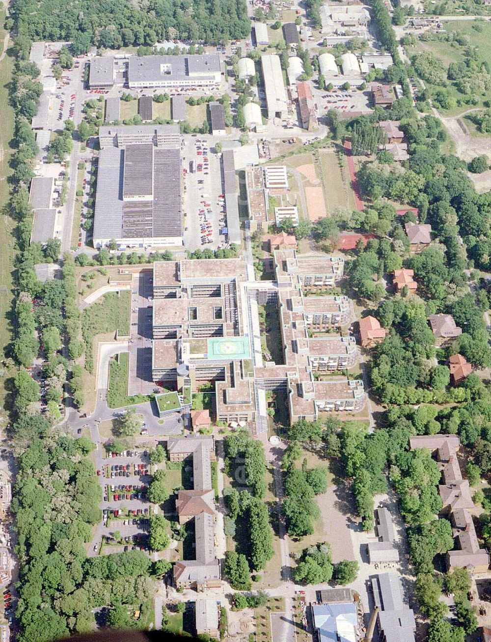 Berlin - Marzahn from above - Unfallkrankenhaus Marzahn am Blumberger Damm.