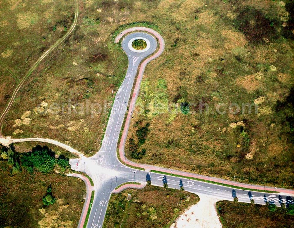 Königswusterhausen / Brandenburg from above - Die unfertige Straße im Gewerbegebiet Königswusterhausen - Ost, an der A10 und der Berliner-Chaussee, sowie der Chausseestraße.