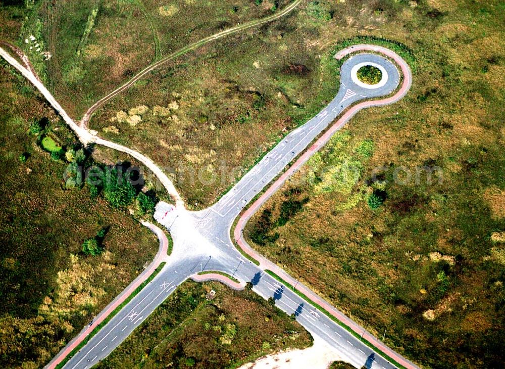 Aerial photograph Königswusterhausen / Brandenburg - Die unfertige Straße im Gewerbegebiet Königswusterhausen - Ost, an der A10 und der Berliner-Chaussee, sowie der Chausseestraße.