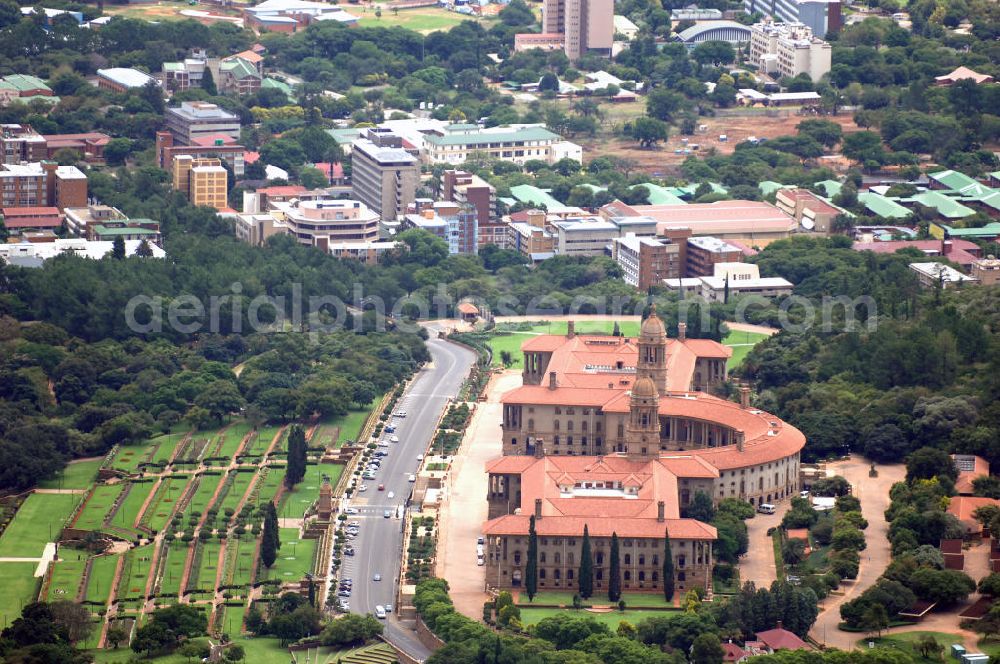 Aerial photograph Pretoria - Blick auf die Union Buildings / Gewerkschaft bzw. Regierungsgebäude in Pretoria in der Provinz Gauteng dem Sitz der südafrikanischen Regierung. In den Union Buildings befinden sich außerdem Amtsräume des Präsidenten der Republik Südafrika. View of the Union Buildings in Pretoria, the seat of the South African government in the capital of South Africa.