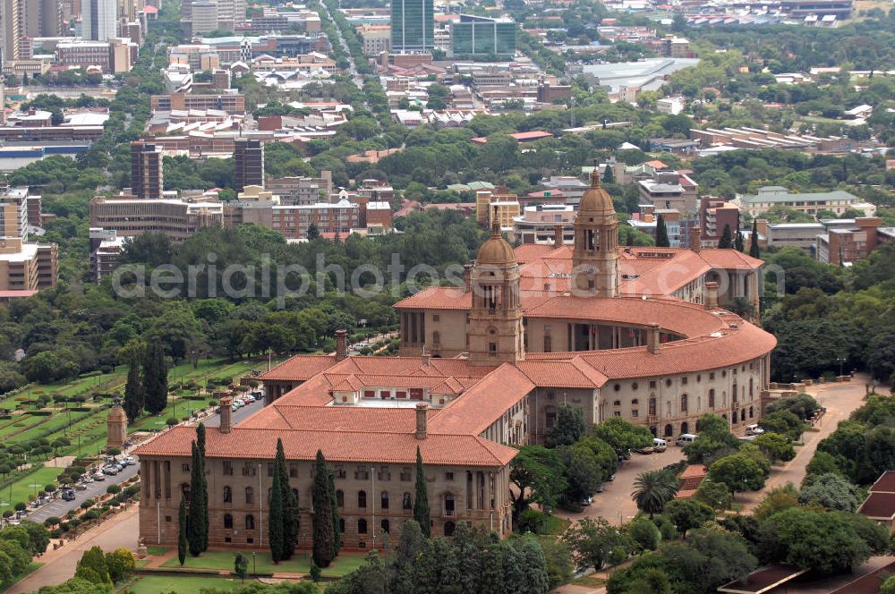 Aerial photograph Pretoria - Blick auf die Union Buildings / Gewerkschaft bzw. Regierungsgebäude in Pretoria in der Provinz Gauteng dem Sitz der südafrikanischen Regierung. In den Union Buildings befinden sich außerdem Amtsräume des Präsidenten der Republik Südafrika. View of the Union Buildings in Pretoria, the seat of the South African government in the capital of South Africa.