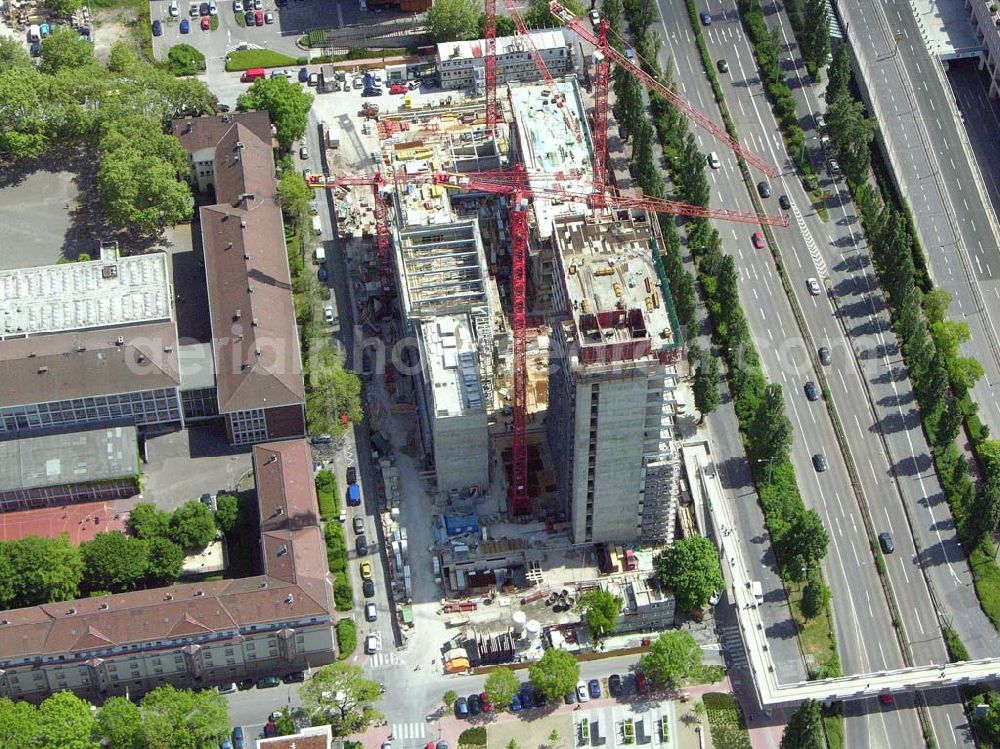 Frankfurt - Main / Hessen from above - Neubau auf dem Gelände der Union-Druckerei an der Theodor-Heuss-Allee 90-98 in Frankfurt / Main.