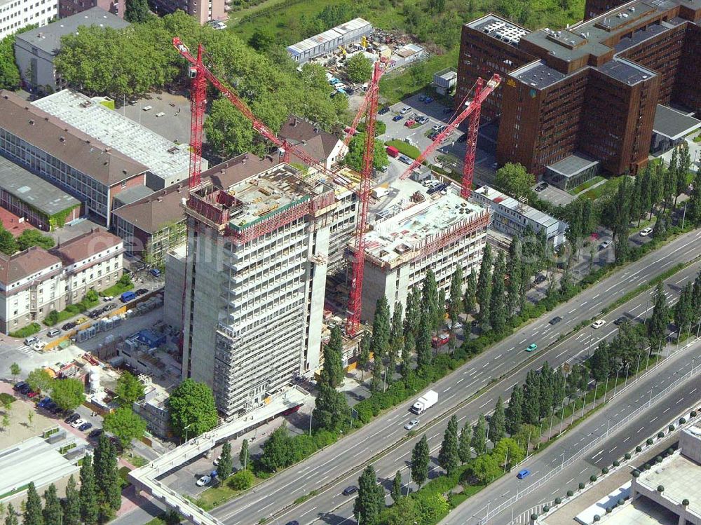 Aerial image Frankfurt - Main / Hessen - Neubau auf dem Gelände der Union-Druckerei an der Theodor-Heuss-Allee 90-98 in Frankfurt / Main.