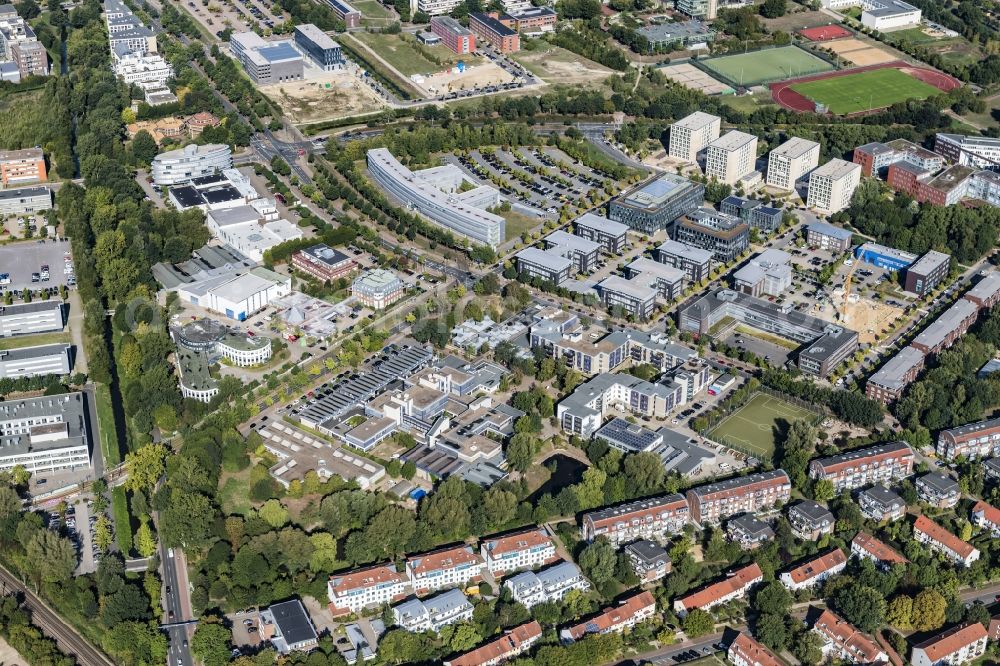 Bremen from above - Campus building of the university Apollon Hochschule of Gesandheitswirtschaft GmbH and of Berufsbildungswerk Bremen GmbH in the district Lehe in Bremen, Germany