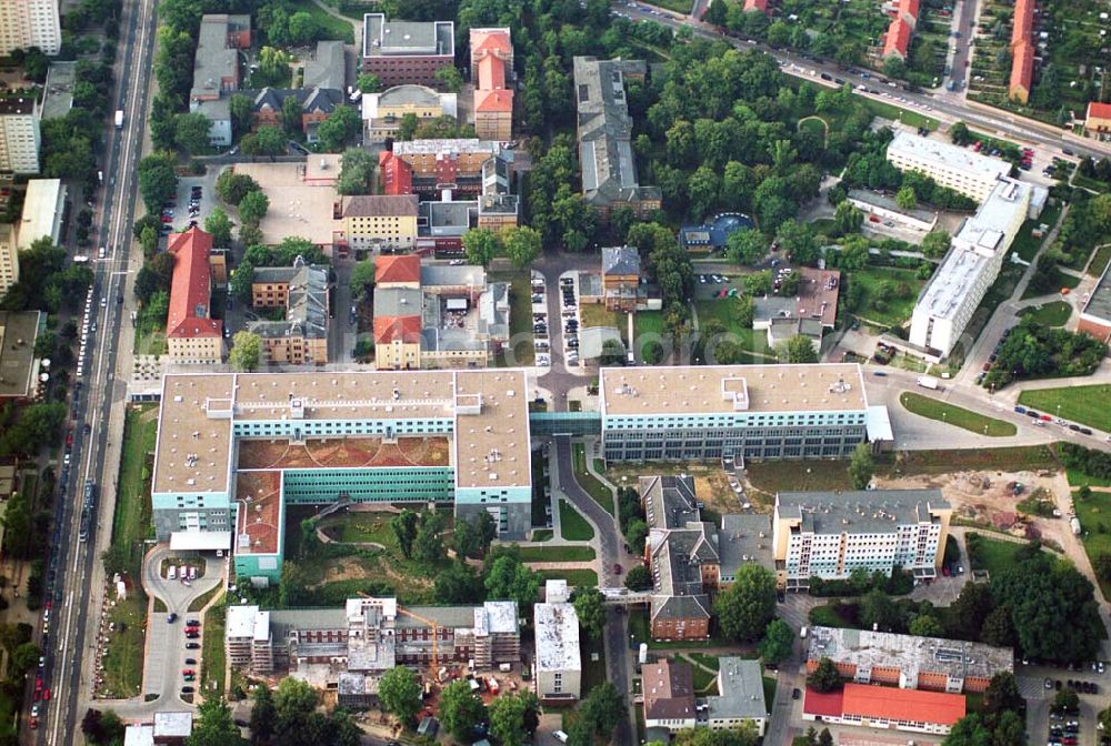 Aerial photograph Magdeburg(Sachsen-Anhalt) - Blick auf die Otto-von-Guericke-Universität Magdeburg Universitätsklinik für Dermatologie und Venerologie Direktor: Professor Dr. med. H. Gollnick Leipziger Strasse 44; D-39120 Magdeburg