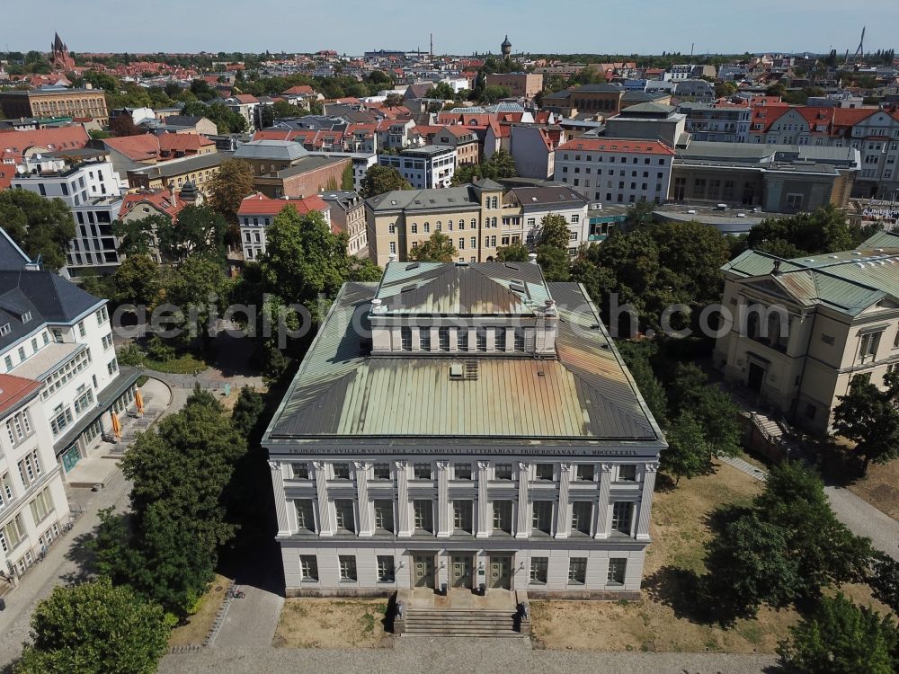 Aerial image Halle (Saale) - View of the university square Halle Saale with the main building of Martin Luther University Halle - Wittenberg, where the auditorium and the central custody are located. The Central Custody at the University Square in Halle-Saale, Saxony-Anhalt, is the central institution of Martin Luther University Halle-Wittenberg. The two-and-a-half-story classicist building, which was built according to designs by Zwirner and Matthias, also houses the permanent exhibition - art treasures of the universities of Wittenberg and Halle - in the University Museum