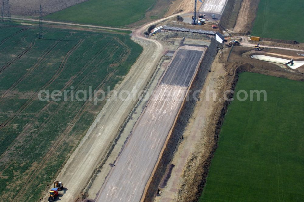 Aerial image Großenlupnitz - Blick auf die Baustelle einer Unterführung der A4 bei Großenlupnitz. Der Neubau ist Teil des Projekt Nordverlegung / Umfahrung Hörselberge der Autobahn E40 / A4 in Thüringen bei Eisenach. Durchgeführt werden die im Zuge dieses Projektes notwendigen Arbeiten unter an derem von den Mitarbeitern der Niederlassung Weimar der EUROVIA Verkehrsbau Union sowie der Niederlassungen Abbruch und Erdbau, Betonstraßenbau, Ingenieurbau und TECO Schallschutz der EUROVIA Beton sowie der DEGES.