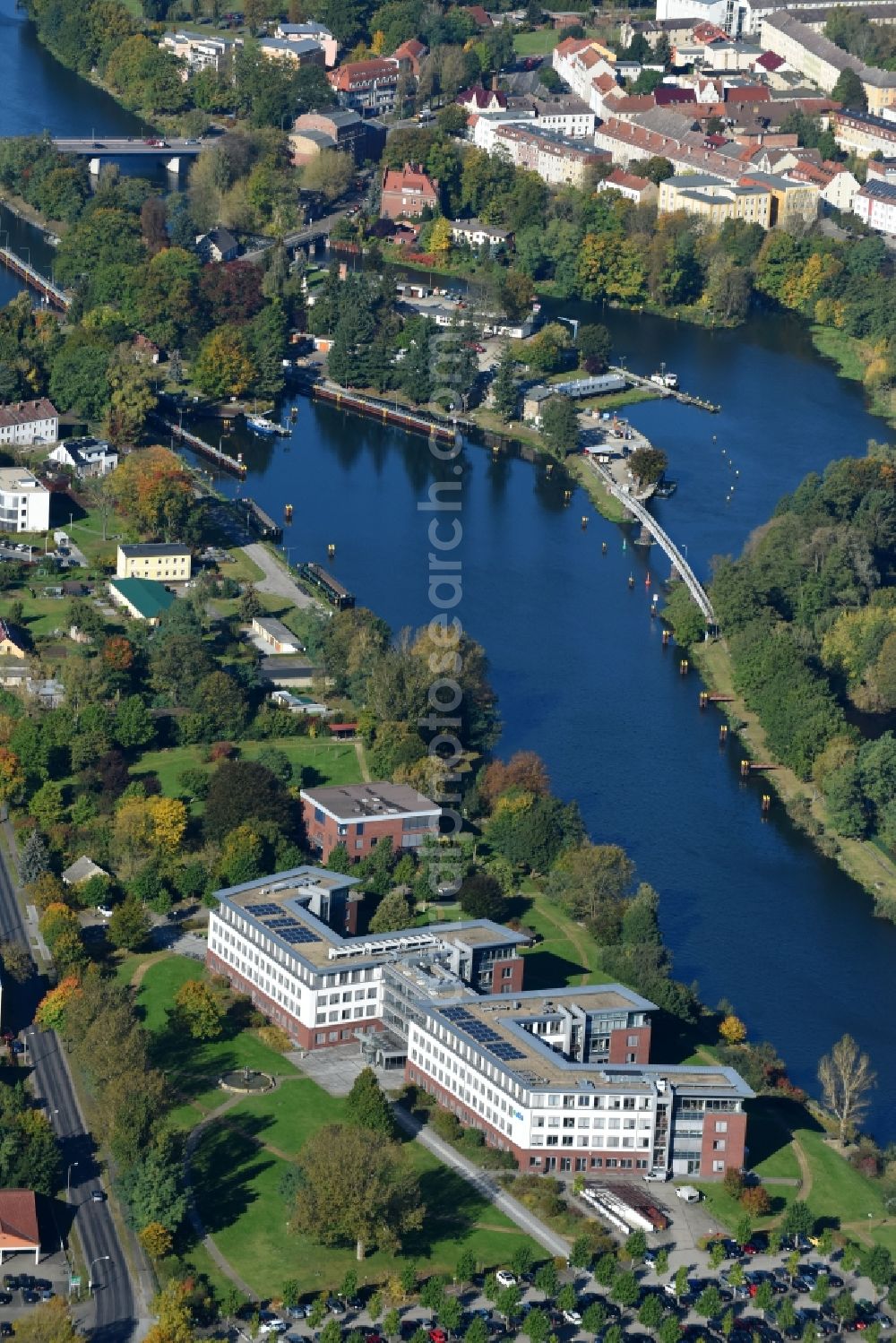 Aerial photograph Fürstenwalde/Spree - Administration building of the company E.DIS AG on Langenwahler Strasse in Fuerstenwalde/Spree in the state Brandenburg, Germany