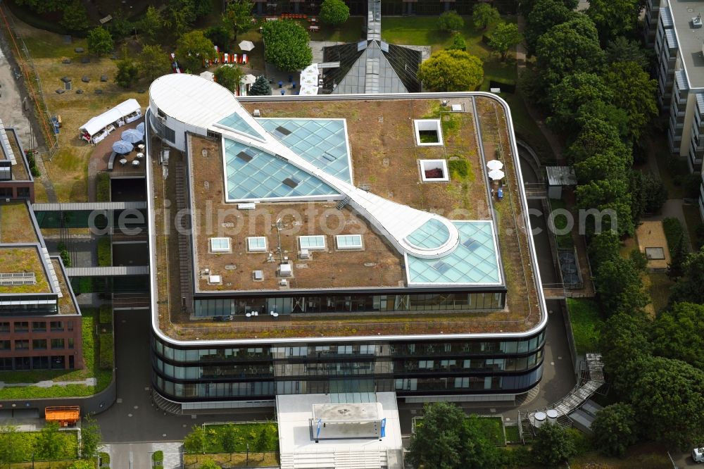 Aerial photograph Karlsruhe - Administration building of the company of Badischer Gemeinde-Versicherungs-Verband on Durlacher Allee in Karlsruhe in the state Baden-Wurttemberg, Germany