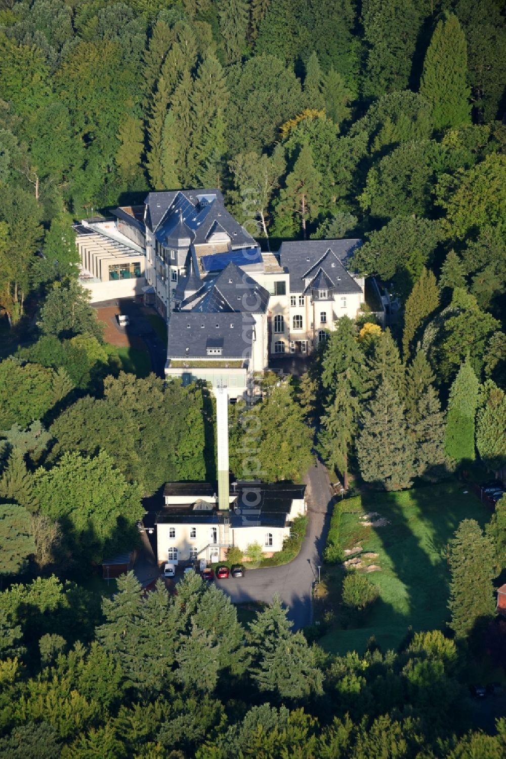 Aerial image Melsungen - Administration building of the company of B. Braun SE on Stadtwaldpark in Melsungen in the state Hesse, Germany