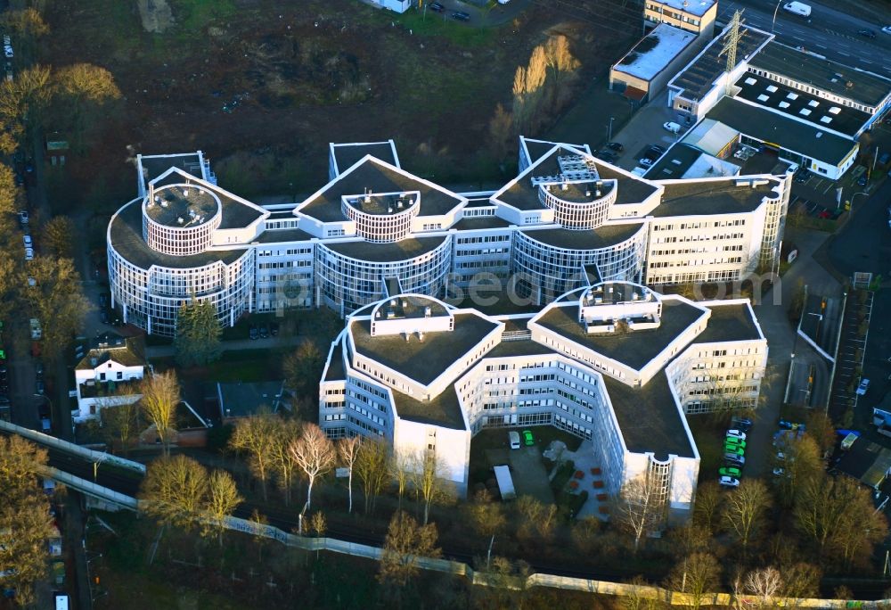 Aerial image Hamburg - Administration building of the company on Deelboegenkonp in the district Gross Borstel in Hamburg, Germany