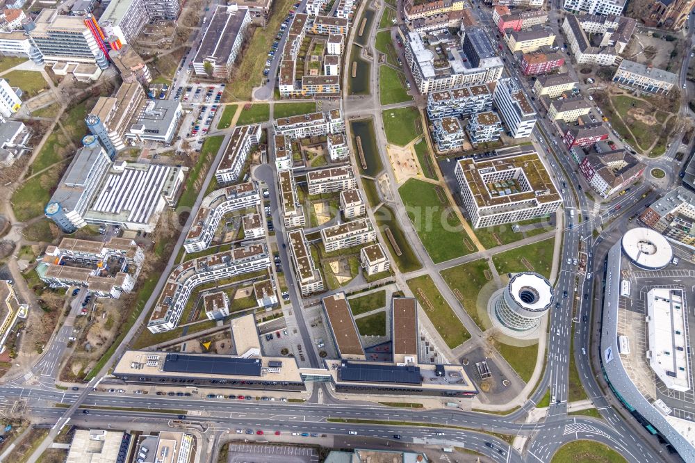 Essen from above - Administration building of the company of Funke Mediengruppe in Wohn- and Geschaeftshaus - Viertel on Berliner Platz in the district Stadtkern in Essen at Ruhrgebiet in the state North Rhine-Westphalia, Germany