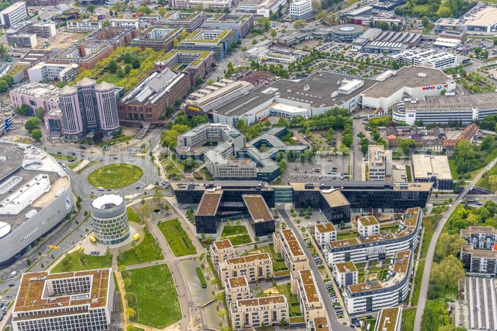 Aerial image Essen - Administration building of the company of Funke Mediengruppe in Wohn- and Geschaeftshaus - Viertel on Berliner Platz in the district Stadtkern in Essen at Ruhrgebiet in the state North Rhine-Westphalia, Germany