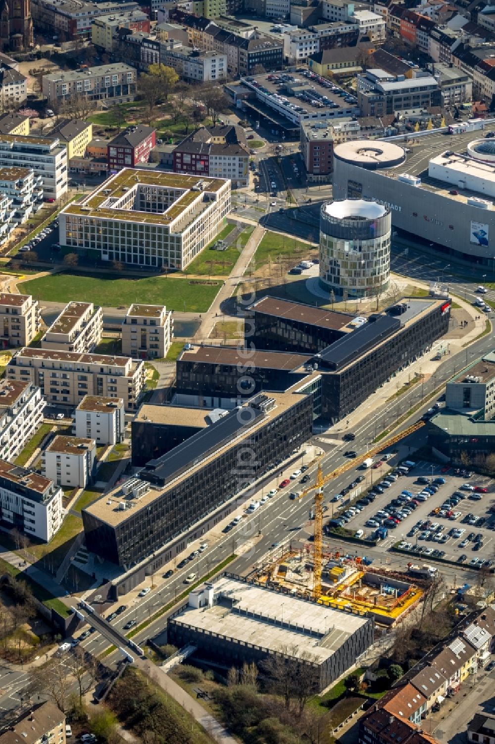 Aerial photograph Essen - Administration building of the company of Funke Mediengruppe on Berliner Platz in Essen in the state North Rhine-Westphalia, Germany