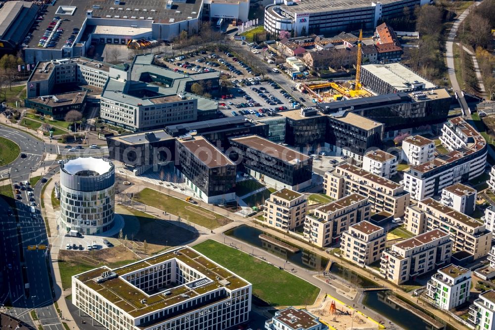 Aerial photograph Essen - Administration building of the company of Funke Mediengruppe on Berliner Platz in Essen in the state North Rhine-Westphalia, Germany